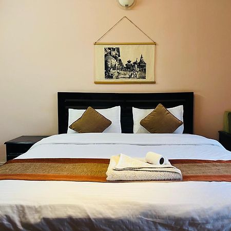 Cloud 9 Garden Hotell Kathmandu Exteriör bild