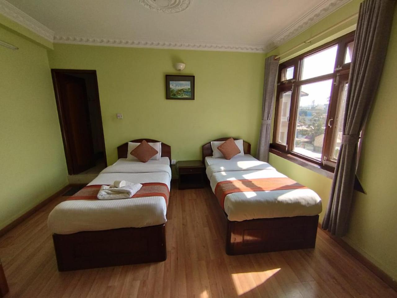 Cloud 9 Garden Hotell Kathmandu Exteriör bild