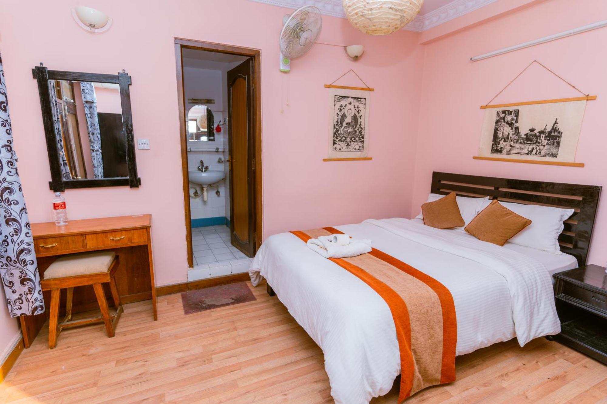 Cloud 9 Garden Hotell Kathmandu Exteriör bild