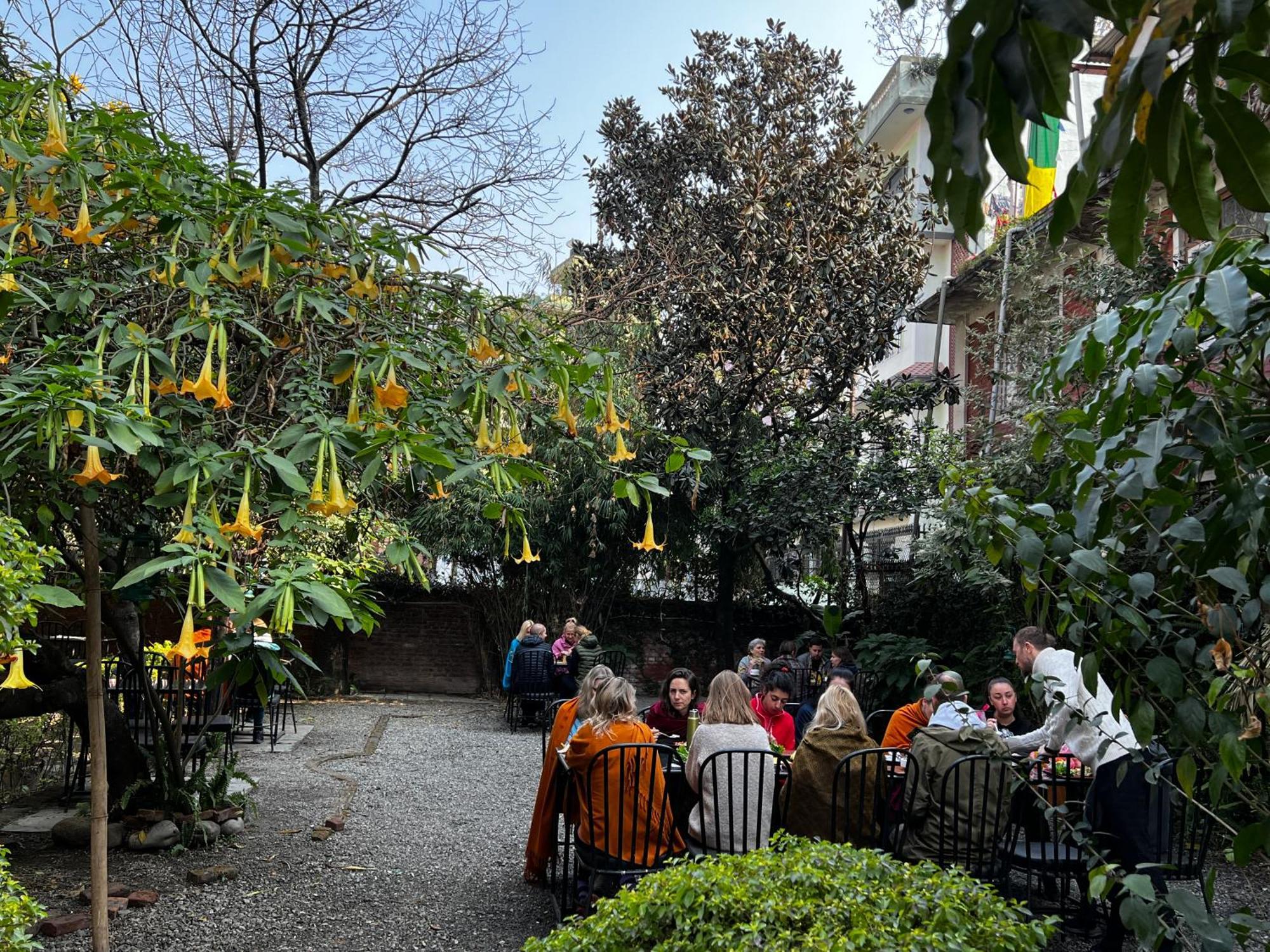 Cloud 9 Garden Hotell Kathmandu Exteriör bild