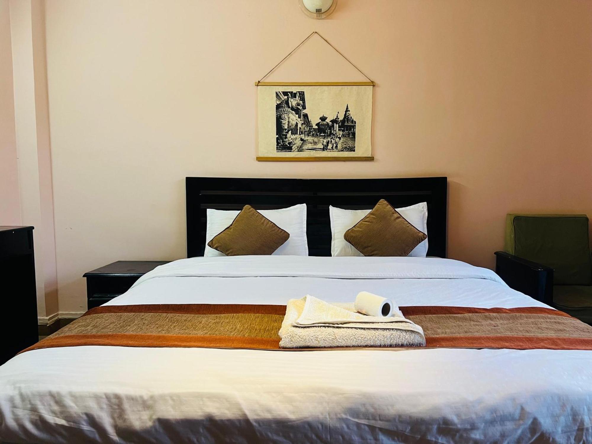 Cloud 9 Garden Hotell Kathmandu Exteriör bild